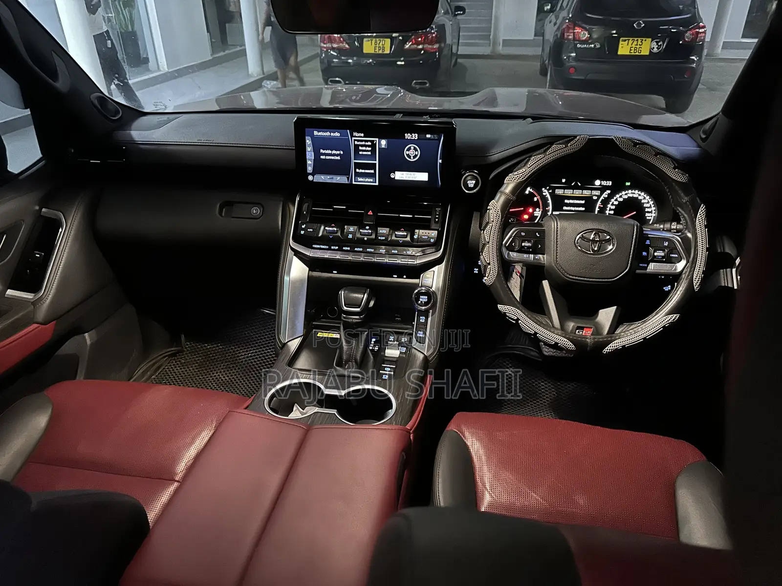 Toyota Land Cruiser LC300 2024 Red