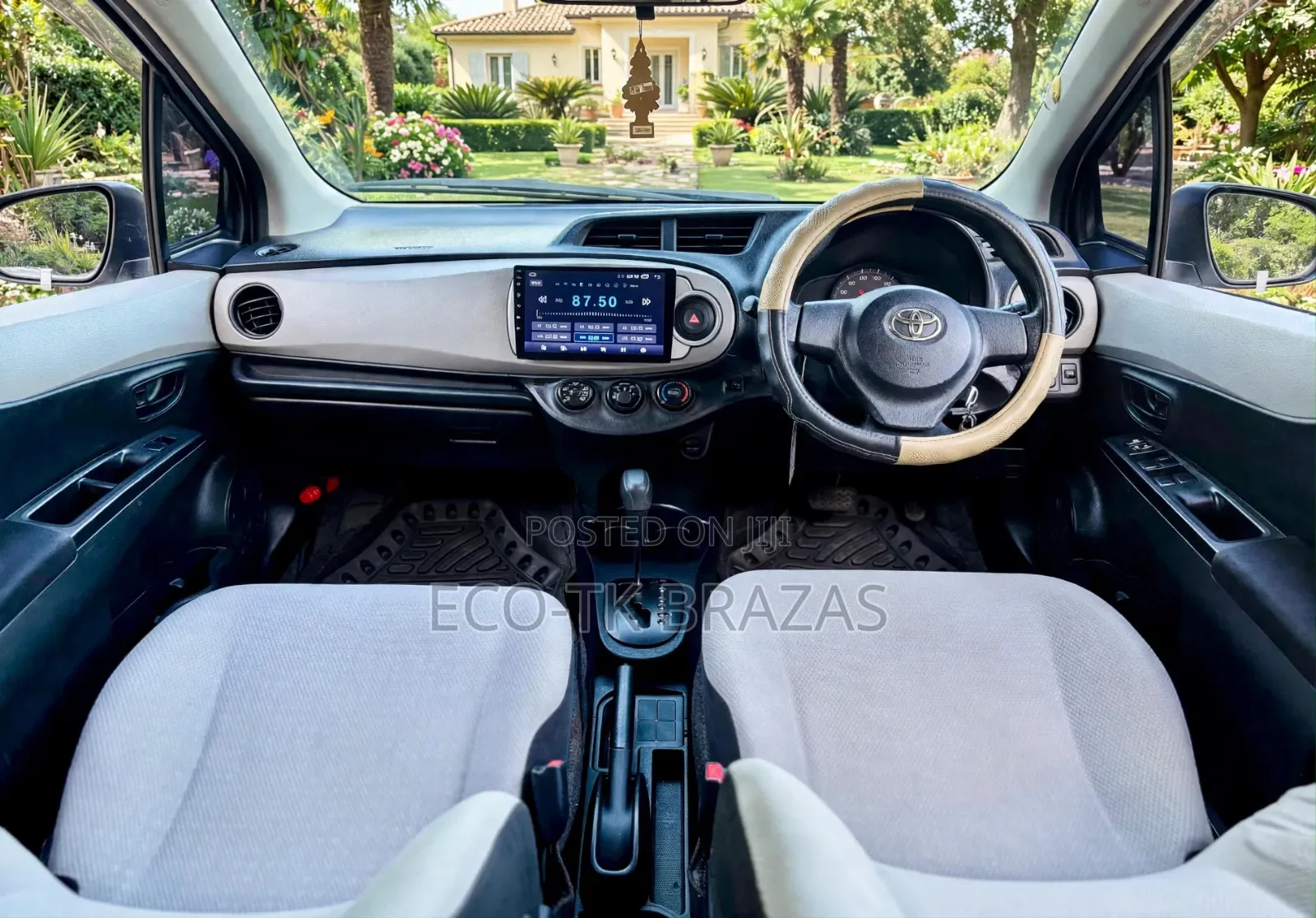Toyota Vitz 1.0 FWD 5dr 2010 Silver