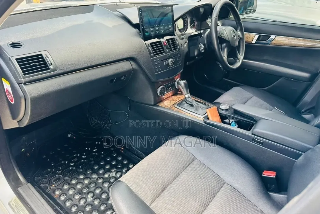 Mercedes-Benz C-Class 2007 Silver