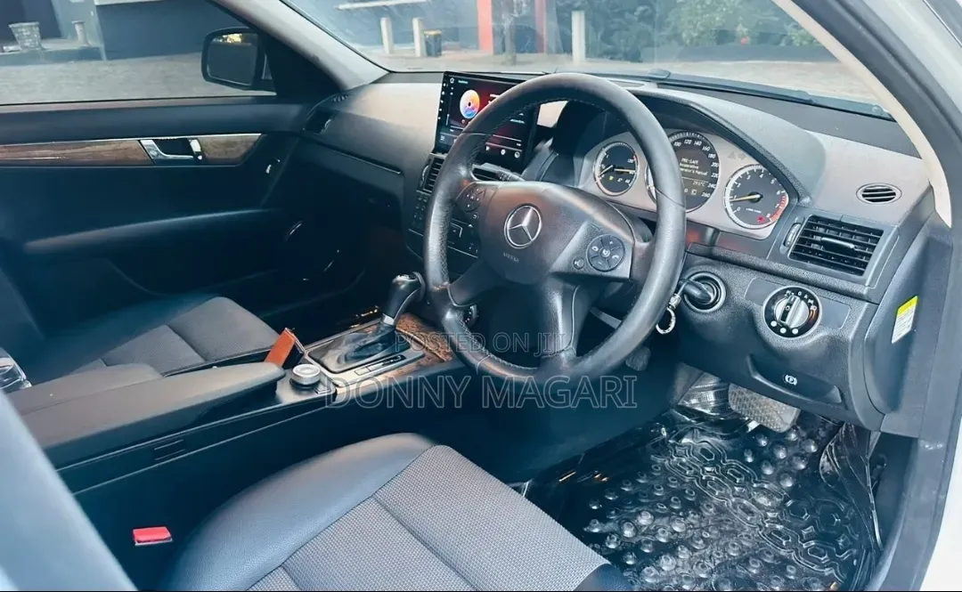 Mercedes-Benz C-Class 2007 Silver