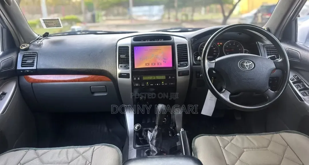 Toyota Land Cruiser Prado 2005 Silver