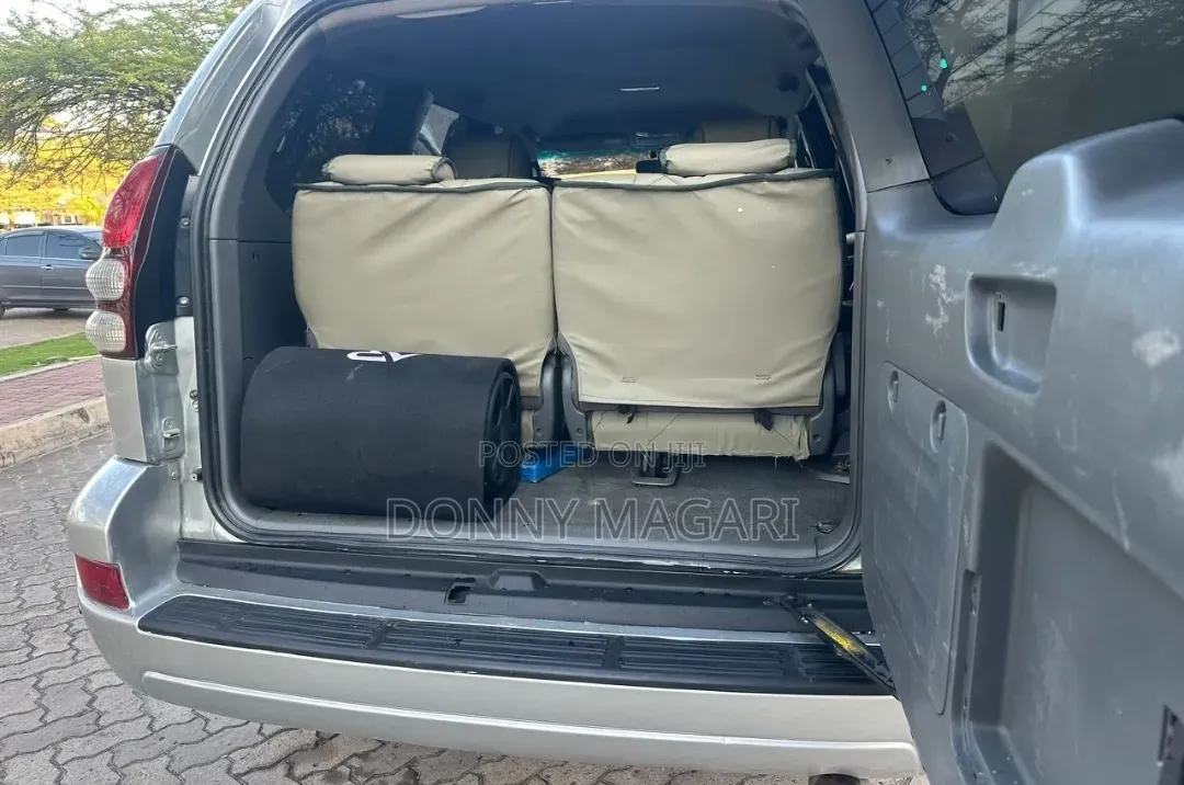 Toyota Land Cruiser Prado 2005 Silver