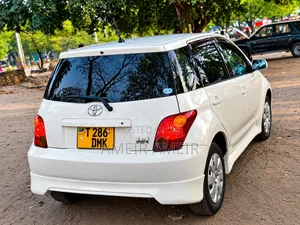 Toyota IST 2005 White