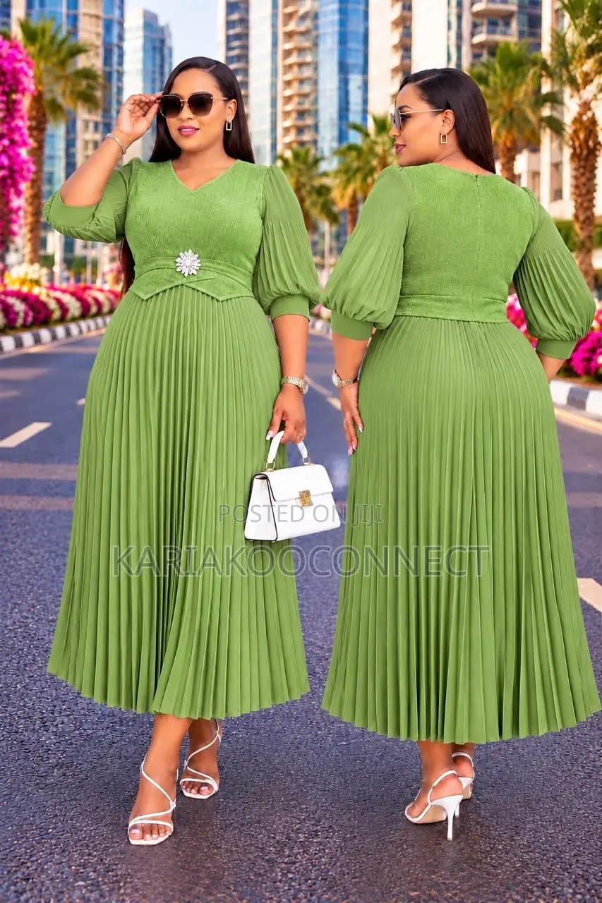 Elegant Pleated Maxi Dress With Puff Sleeves