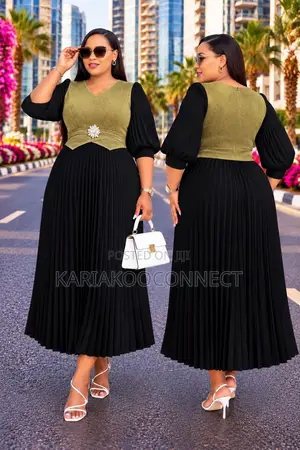 Elegant Pleated Maxi Dress With Puff Sleeves