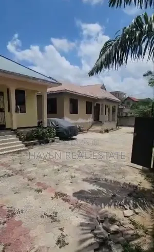 3bdrm Apartment in Kimara for rent