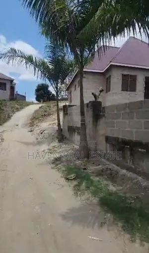 3bdrm Apartment in Kimara for rent
