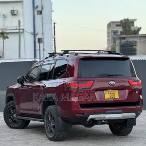 Toyota Land Cruiser 2024 Maroon