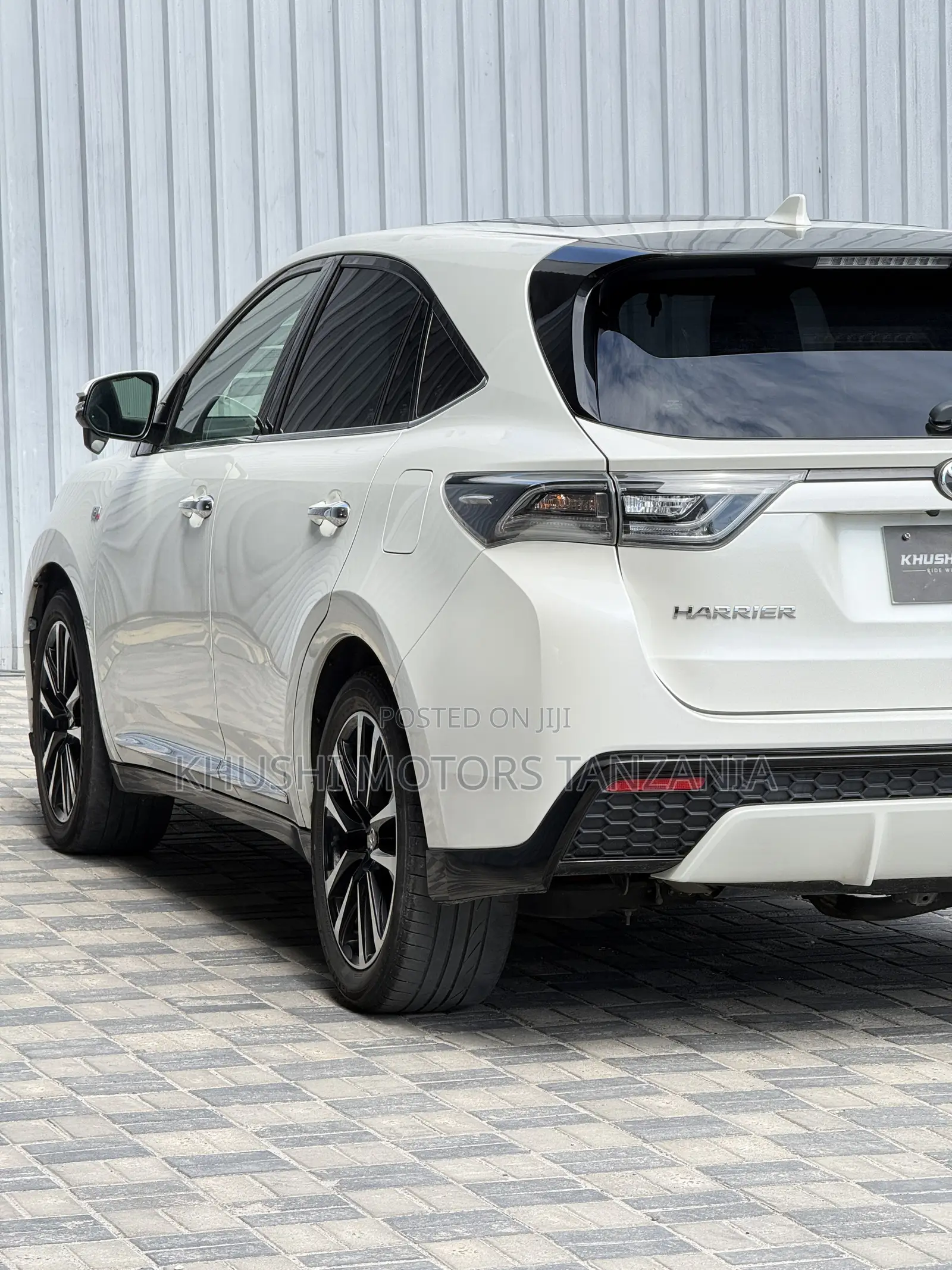 Toyota Harrier 2016