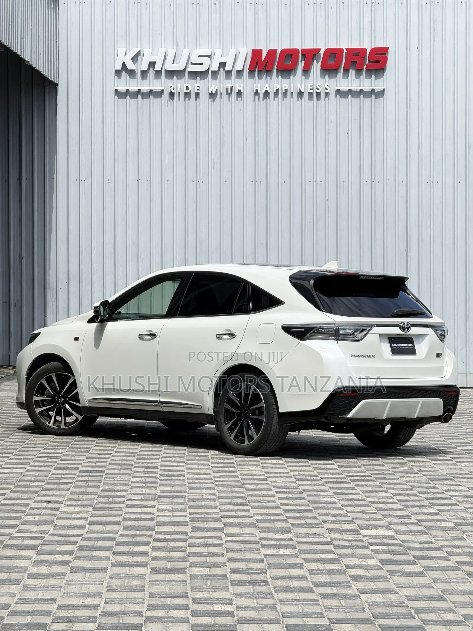 Toyota Harrier 2016