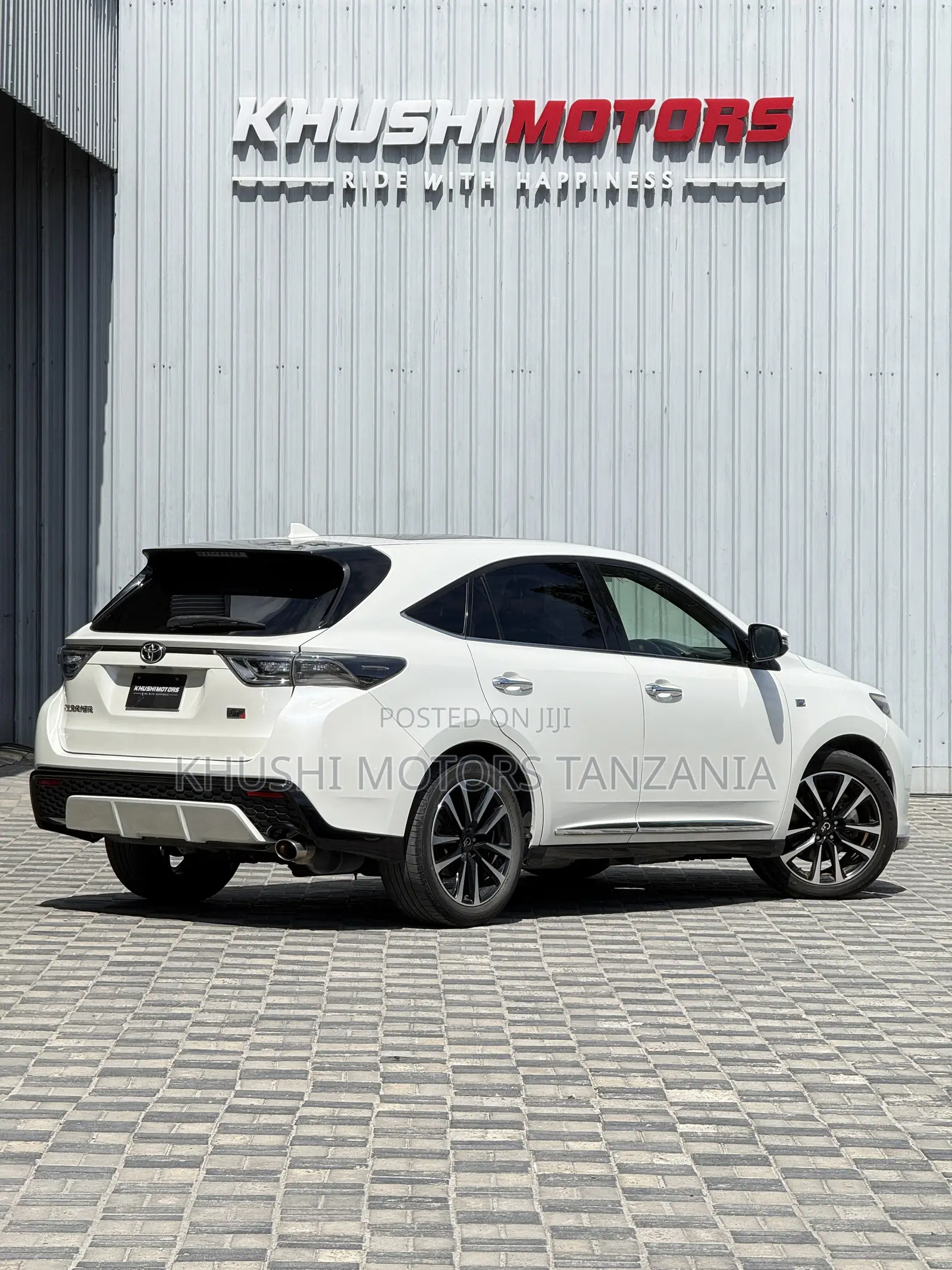 Toyota Harrier 2016