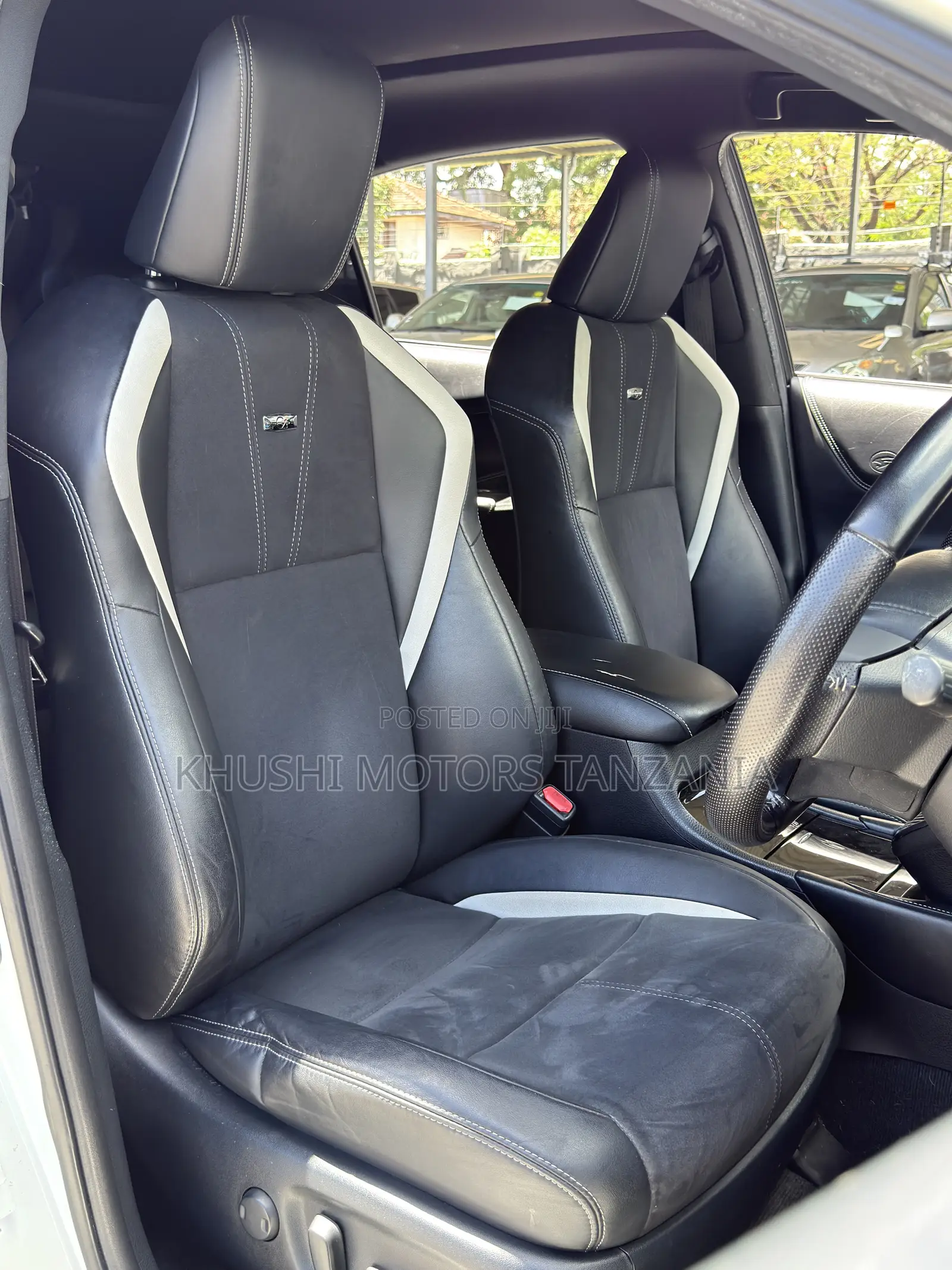 Toyota Harrier 2016