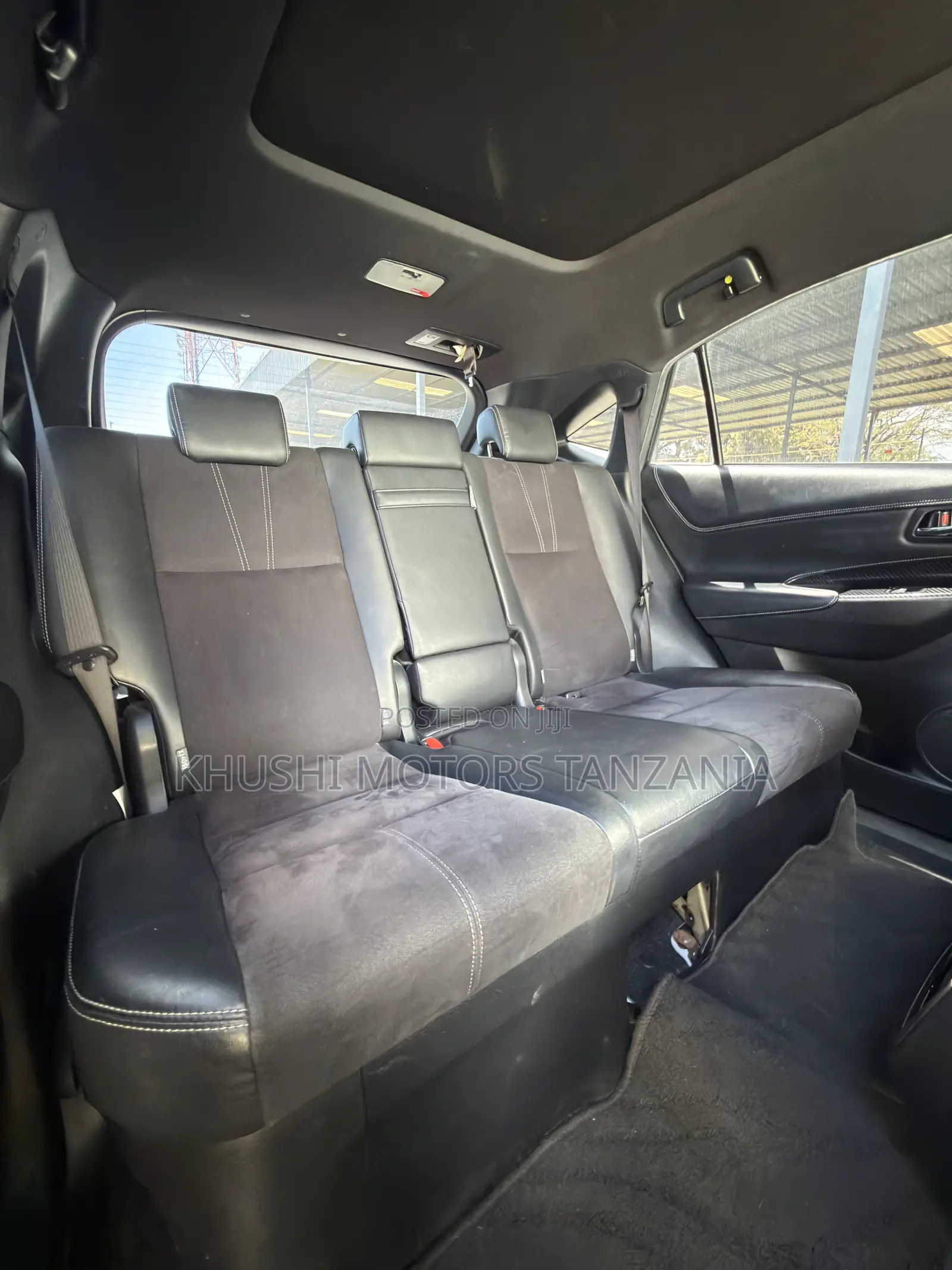 Toyota Harrier 2016