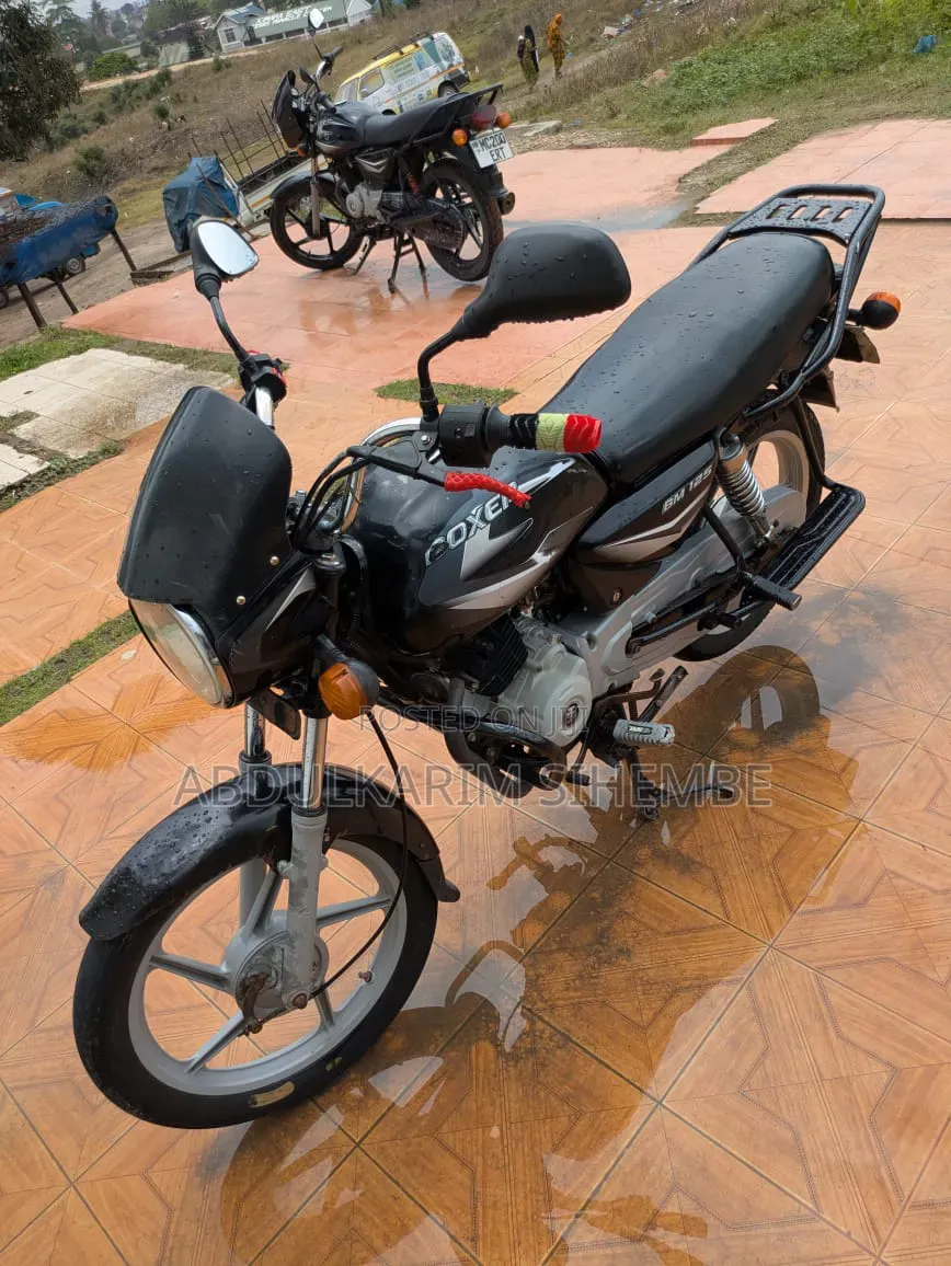 Bajaj Boxer 125 2021 Black