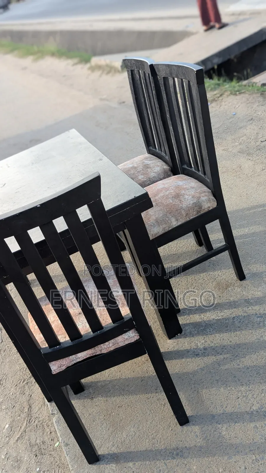 Dinning Table