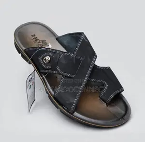 Men's Toe-Loop Leather-Look Sandals