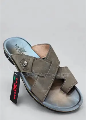 Men's Toe-Loop Leather-Look Sandals