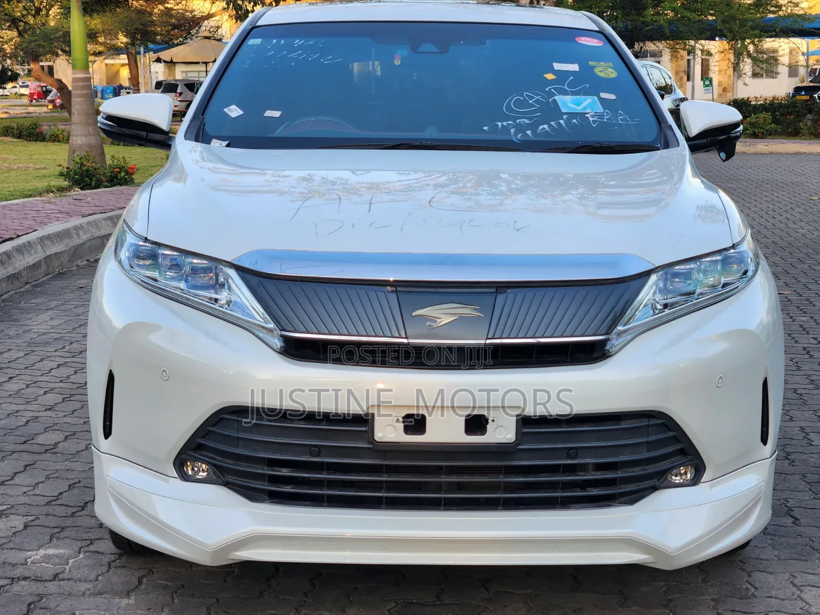 Toyota Harrier 2018 White