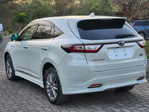 Toyota Harrier 2018 White