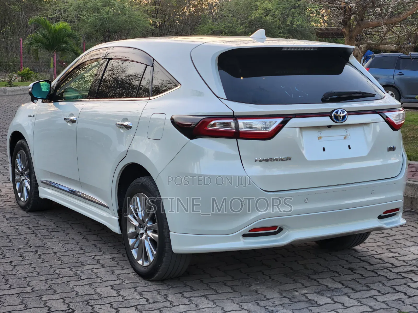 Toyota Harrier 2018 White