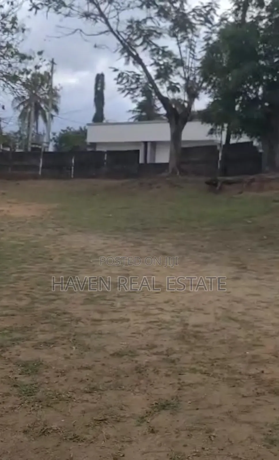 Comercial Plot Inatizama Main Road Inauzwa Kimara Stop Over