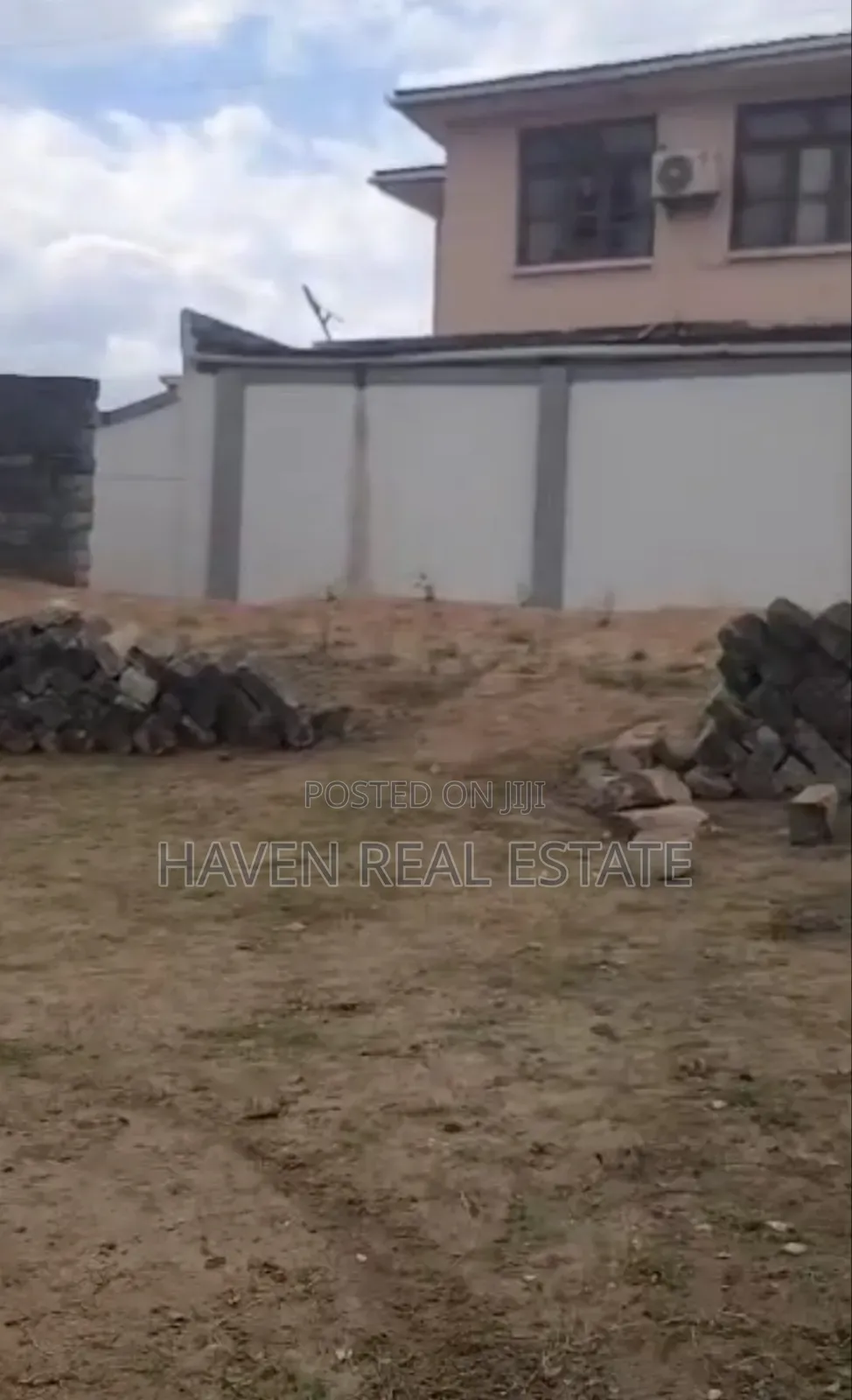 Comercial Plot Inatizama Main Road Inauzwa Kimara Stop Over