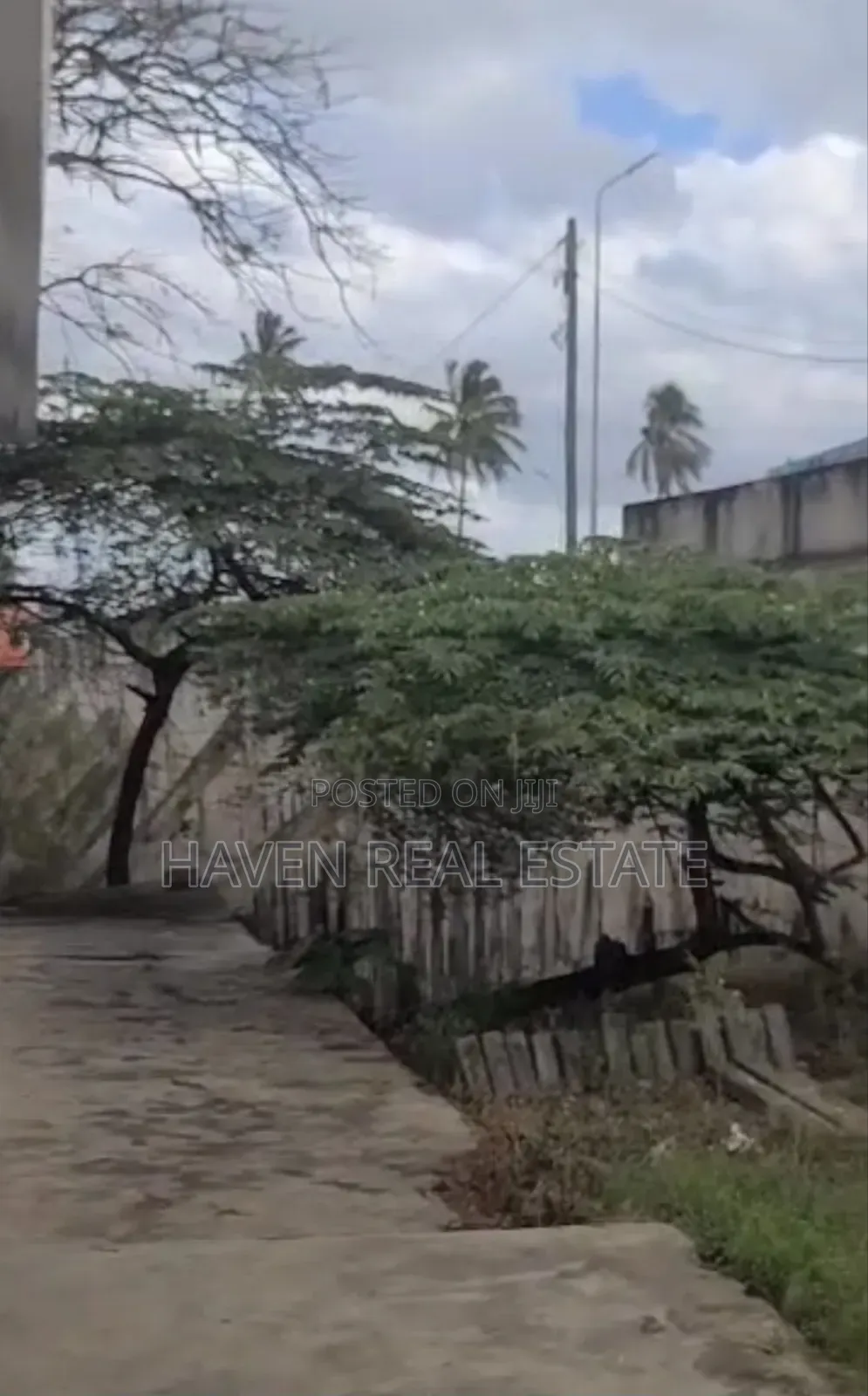 Comercial Plot Inatizama Main Road Inauzwa Kimara Stop Over