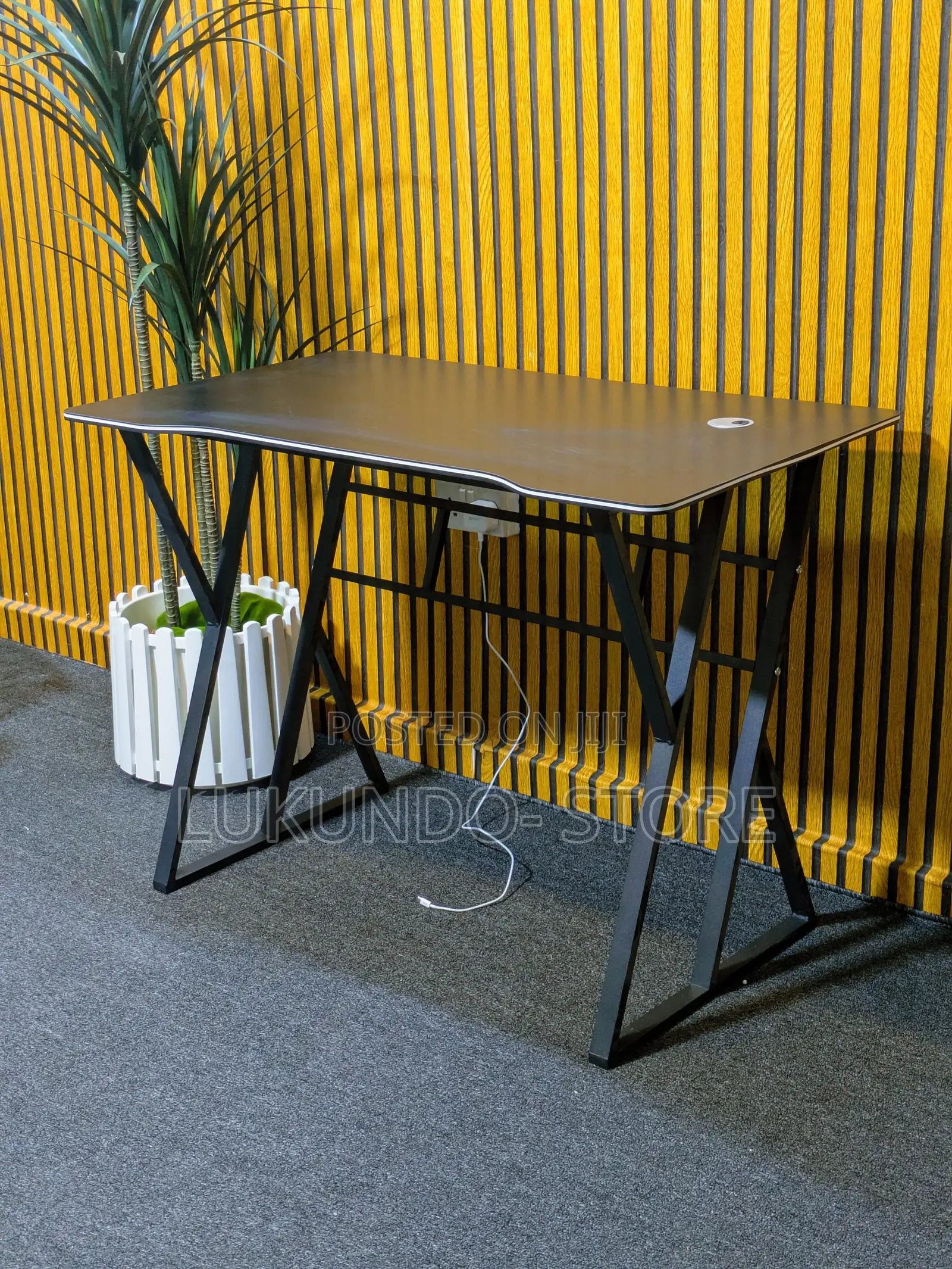 Gaming Table Good Quality Size 100*60*75cm
