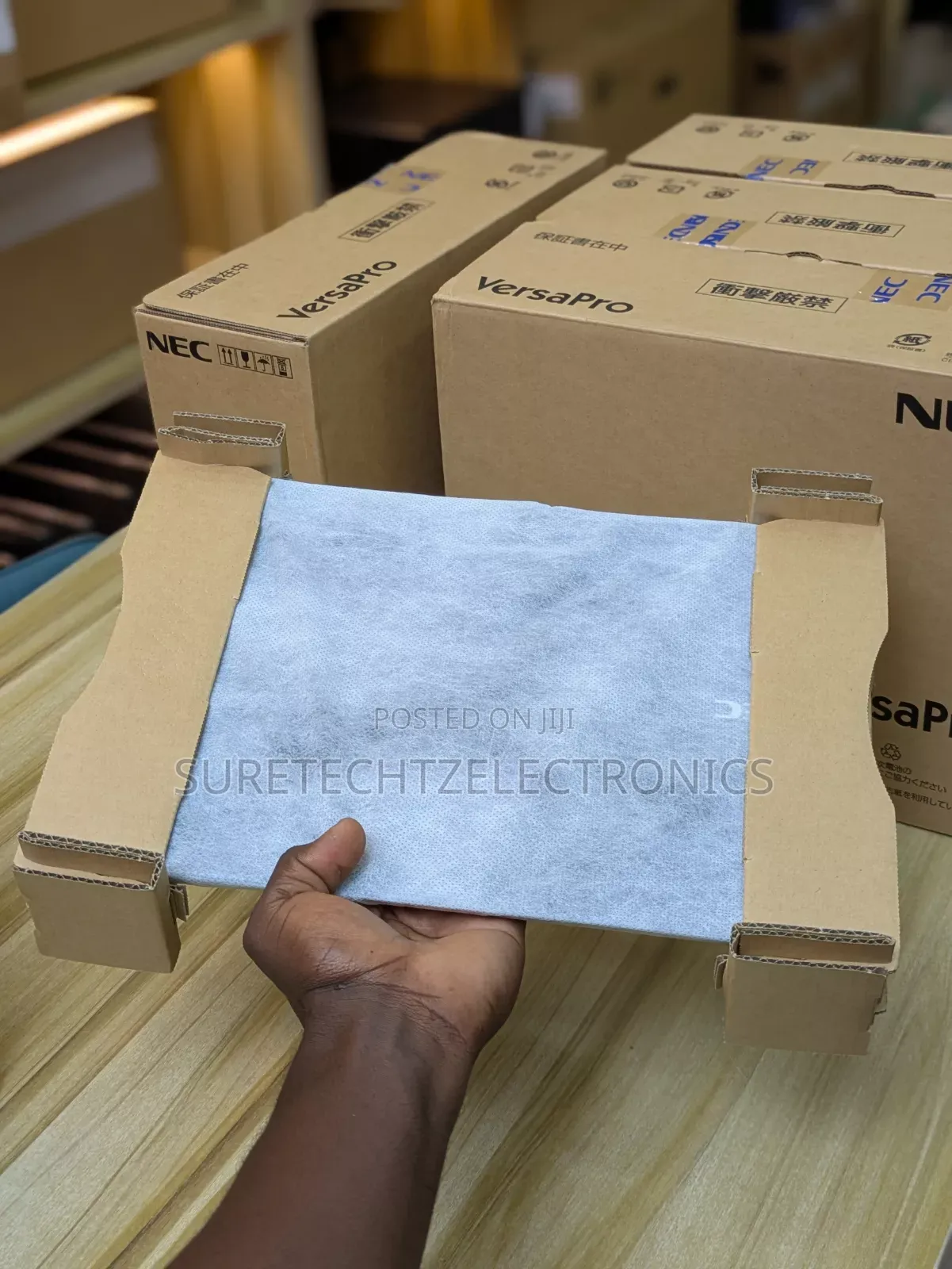 New Laptop NEC 8GB Intel Core i5 SSD 256GB