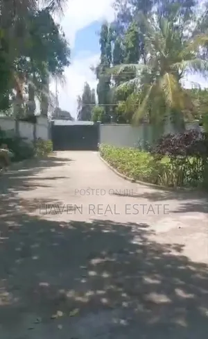 5bdrm House in Ada Estate for sale