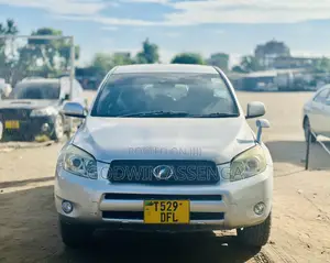 Toyota RAV4 2004 Silver