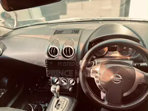 Nissan Dualis 2008 Gold