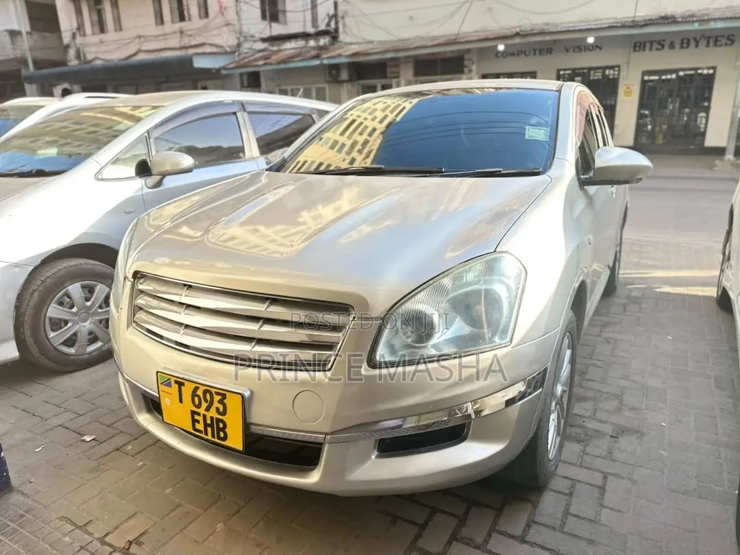 Nissan Dualis 2008 Gold