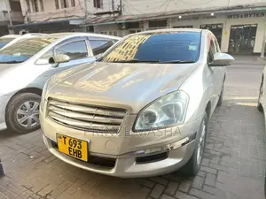 Nissan Dualis 2008 Gold