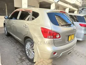 Nissan Dualis 2008 Gold