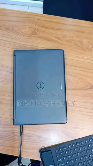 Laptop Dell Latitude 3340 4GB Intel HDD 500GB
