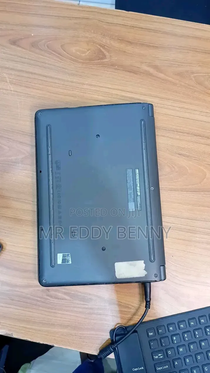 Laptop Dell Latitude 3340 4GB Intel HDD 500GB