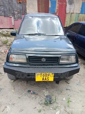 Suzuki Escudo 2000 Black