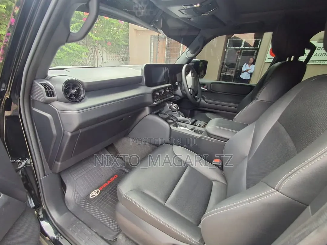 Toyota Land Cruiser Prado 2025 Black