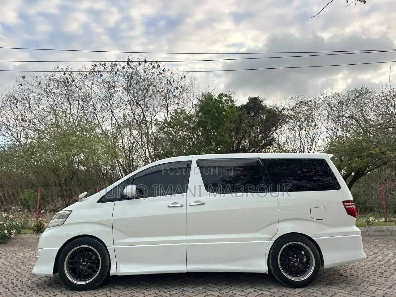 Toyota Alphard 2006 White