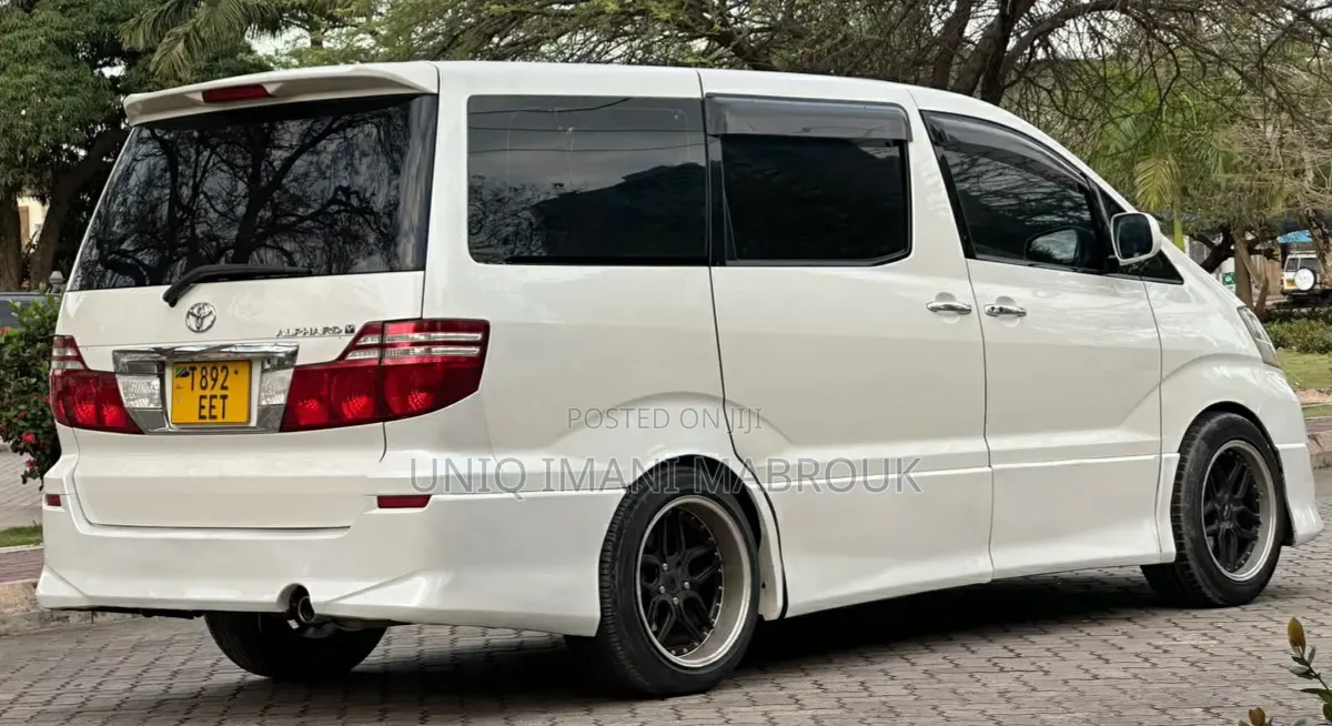 Toyota Alphard 2006 White
