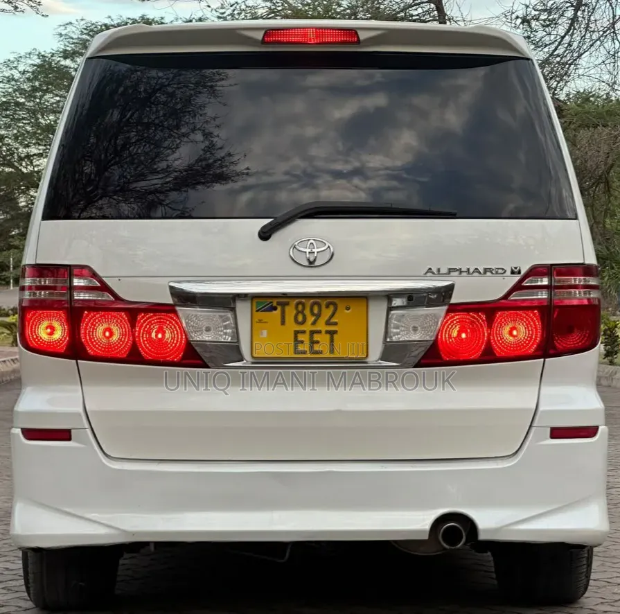 Toyota Alphard 2006 White