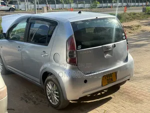 Toyota Passo 2004 Blue