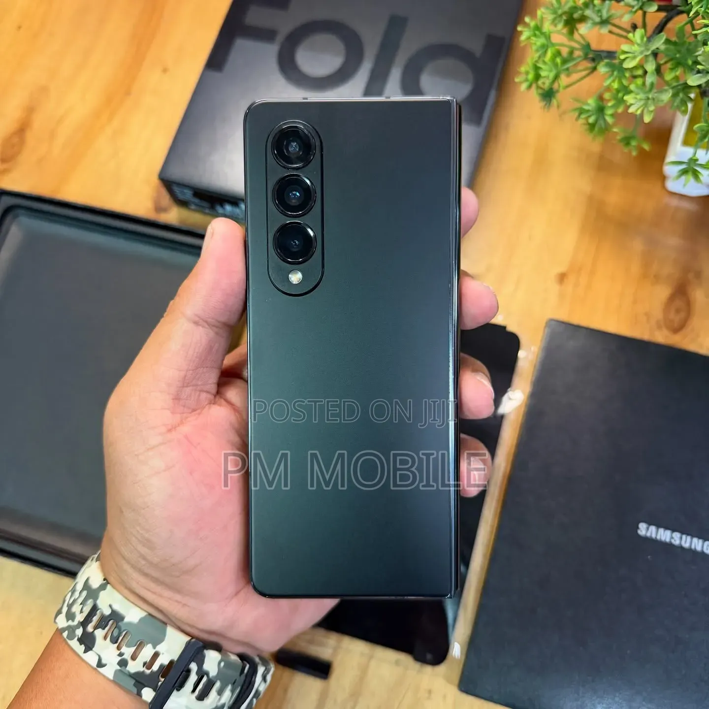 New Samsung Galaxy Z Fold4 256 GB Black