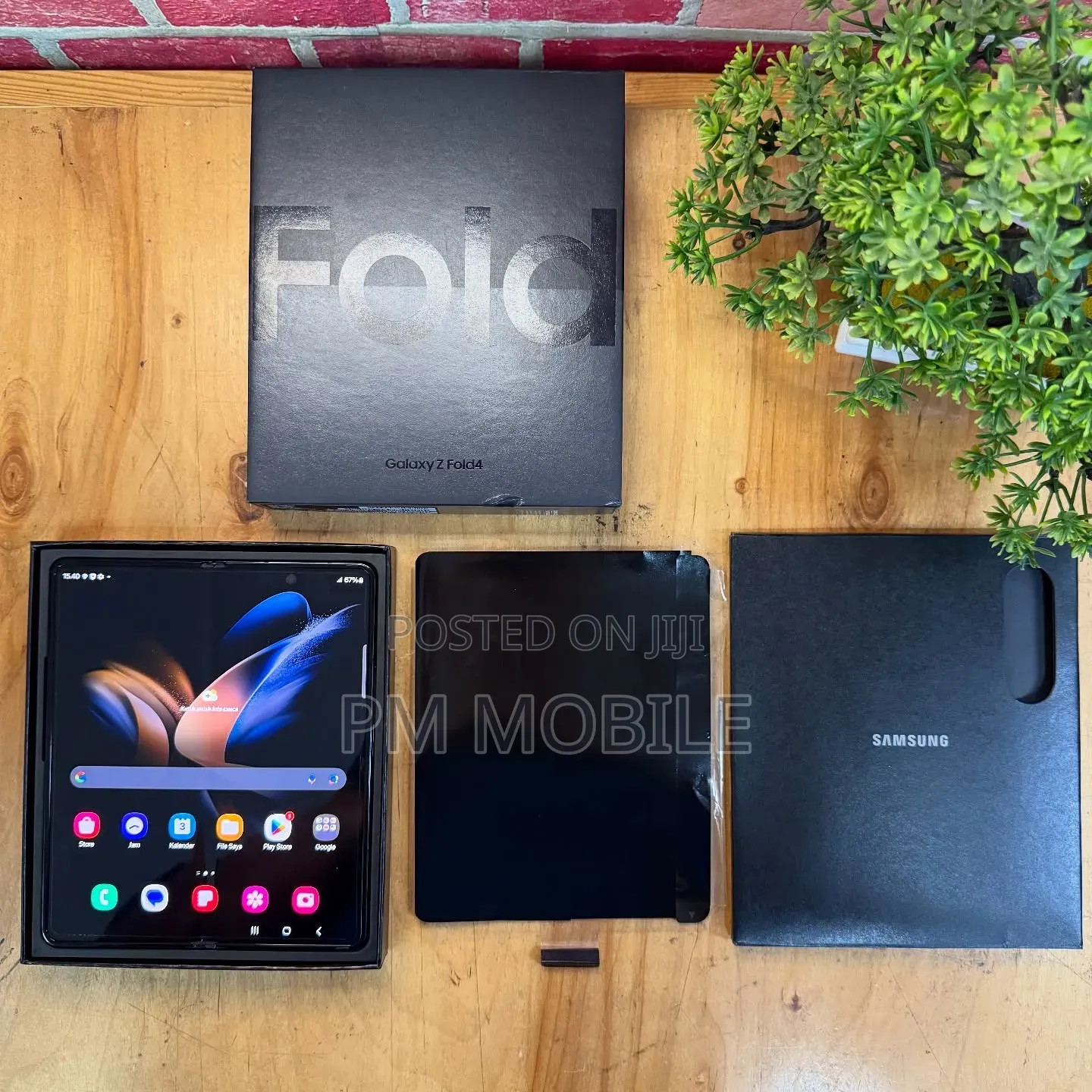 New Samsung Galaxy Z Fold4 256 GB Black