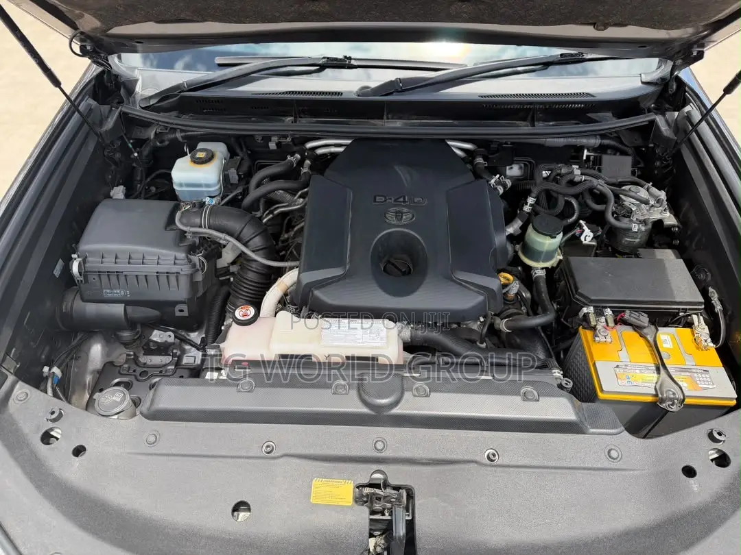 Toyota Land Cruiser Prado 2.8 2023 Gray