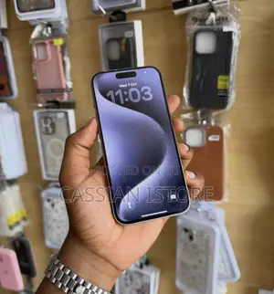 Apple iPhone 15 Pro 128 GB Gray