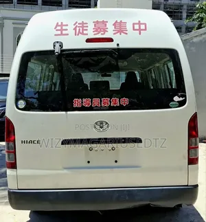 Toyota Quantum 2010 White