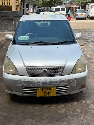 Toyota Opa 2000 Silver