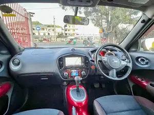 Nissan Juke 2011 Red